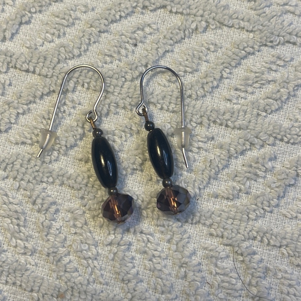 Elegant Black and Brown Dangle Earrings - Picture 4 of 5